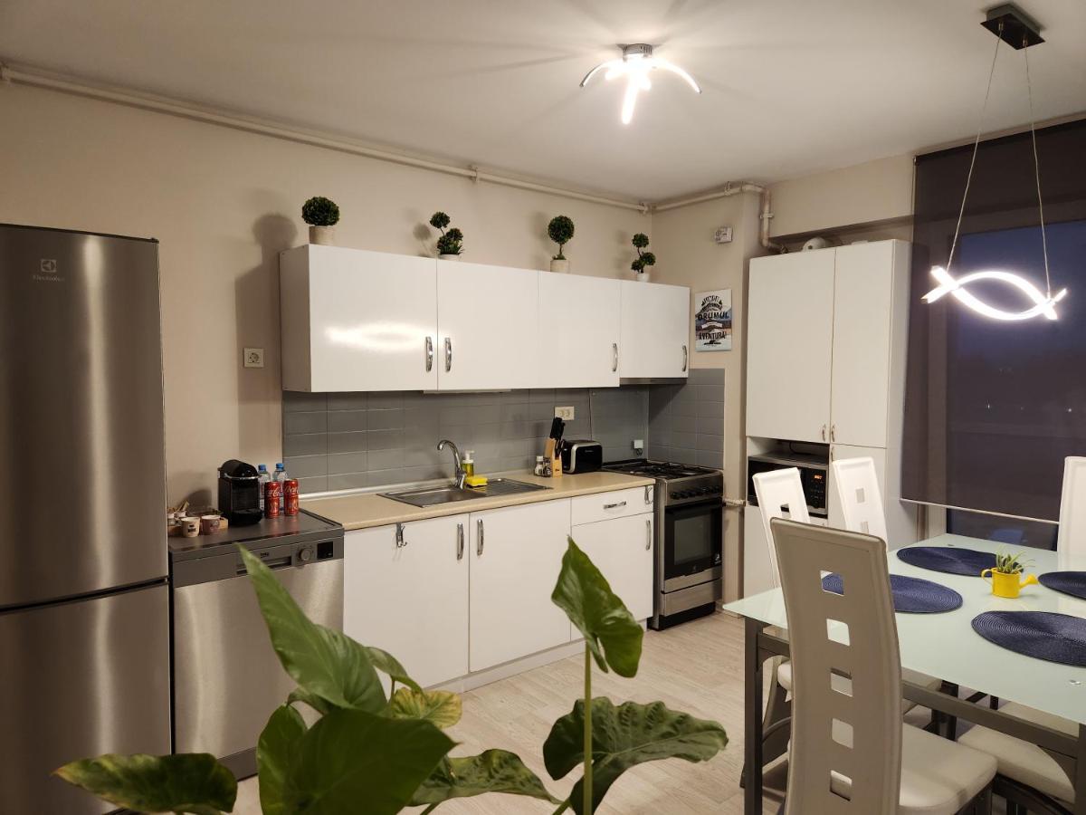 Airport Apartment Otopeni Ngoại thất bức ảnh