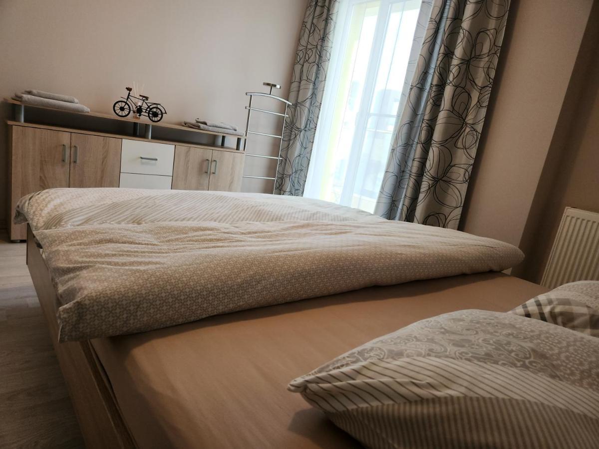 Airport Apartment Otopeni Ngoại thất bức ảnh